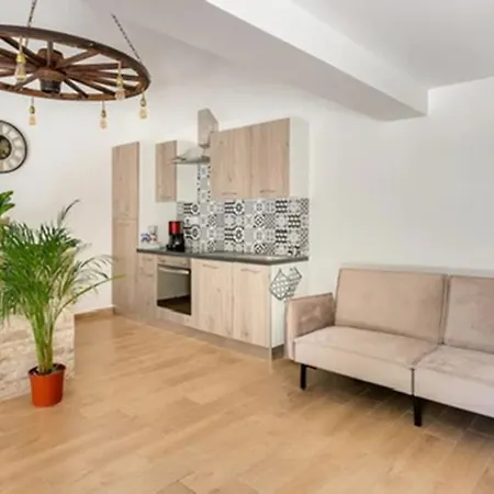 Guest house La Grignotiere & 5*